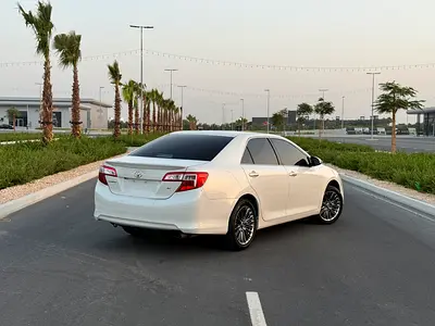 2015 Toyota CAMRY photo 3