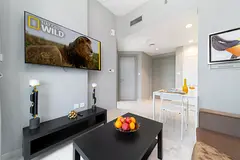 Summer Offer, Premium 1BR | Stunning Dubai canal View | Near Business Bay Metro & Burj Khalifa/Dubai