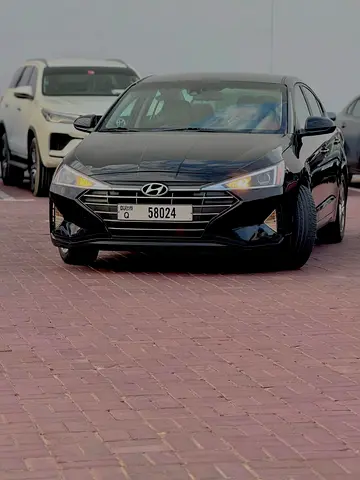 2020 Hyundai Elantra SEL - American Specs - Excellent Condition