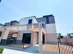 Vacant/Face to park/Branded/Independent villa