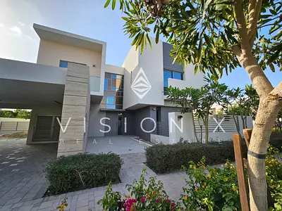 Sophisticated Living | Premium Townhouse | Ready to Move