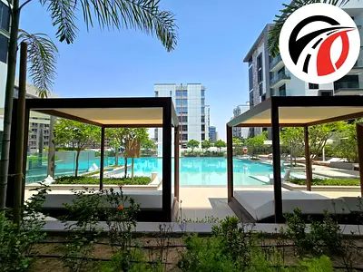 Luxury studio equipped kitchen pool view