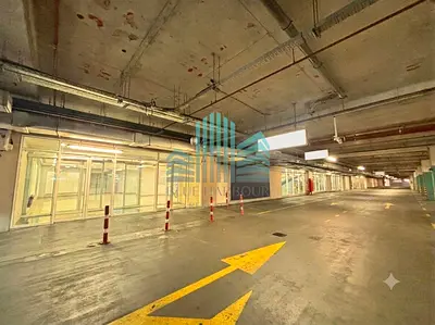 INSIDE MALL | AVAILABLE NOW | HIGH FOOT TRAFFIC