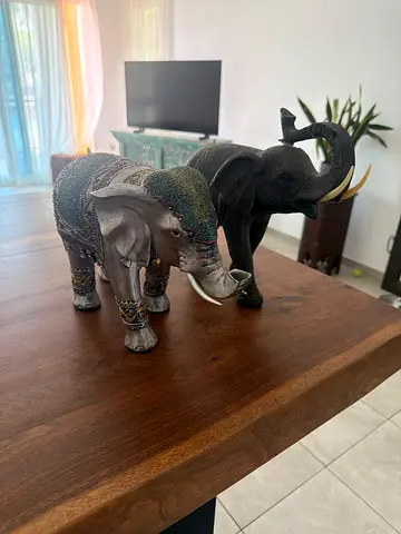 Pair of Decorative Elephant Statues - Detailed Resin/Stone Finish Quick Sale