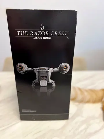 Lego UCS The Razor Crest Star Wars  (Boxed) - Excellent Condition ( price negotiable ) ( NO TRADE)