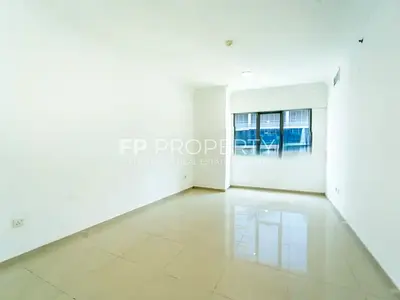 Unfurnished | Spacious Layout | Vacant | Bright