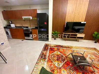 استوديو مفروش | برج ذا كريسنت A | شرفة | إطلالة على المسبح