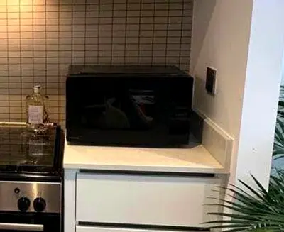 PANASONIC Black countertop microwave - Excellent working condition