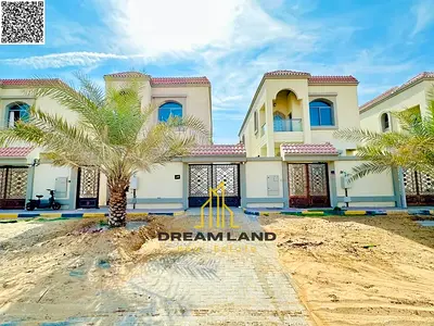 A villa ready for occupancy with water, electricity and air conditioning, corner of two streets, pe