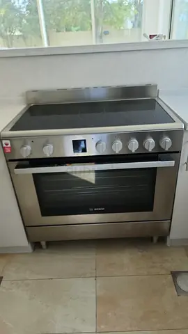 Bosch freestanding electric ceramic cooking range 5hobs series8 90x60 cm