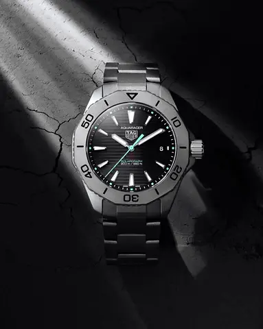 TAG Heuer Aquaracer men's stainless steel watch