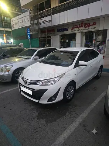 Toyota 2019 E yaris family used 24500 aed