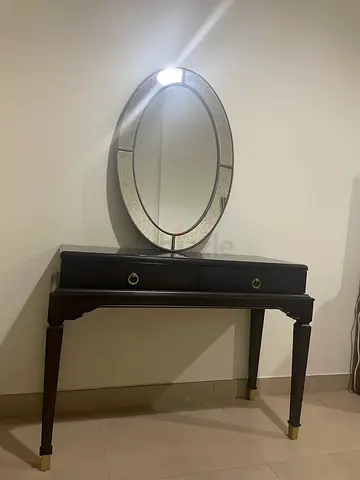 Dressing and mirror