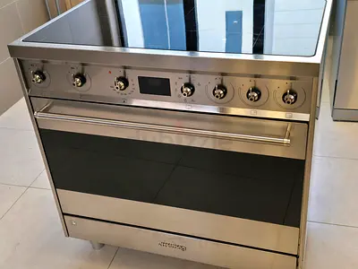 Smeh Stainless Steel Induction hob and Large Oven - Good Condition