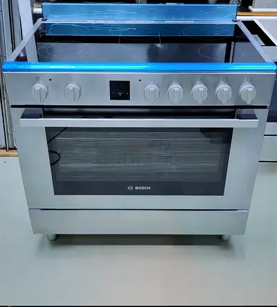 Bosch Series 8 Electric Ceramic Cooker 90 cm – Premium German Quality