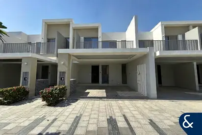 Internal | Close to Amenities | 3 Bedroom