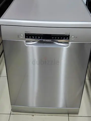 Bosch brand series 4 Dishwasher 3 Racks Excellent condition
