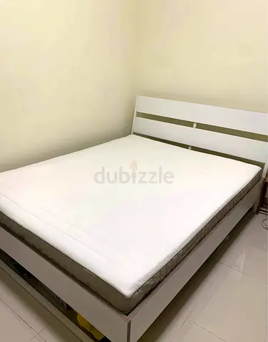 IKEA Trysil white bed - queen size