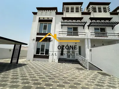 Looking Like A Brand New 4 Bed Room Villa With Huge Size Hall Maid Room Easy Access to Dubai