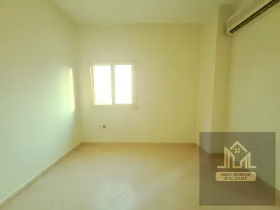 TAKE A LOOK \\ LUXERY APPARTMENT \\ FAMILY BUILDING \\ NICE AND PRIME LOCATION \\