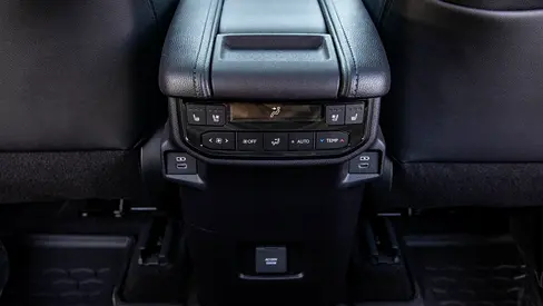 صورة 16 لـ 2026 Toyota GRAND HIGHLANDER