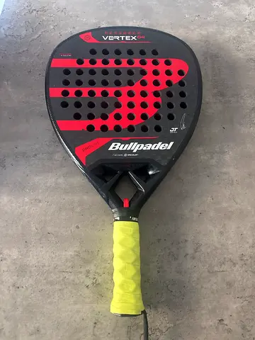 Bullpadel Vertex 04 padel racket - Good Condition