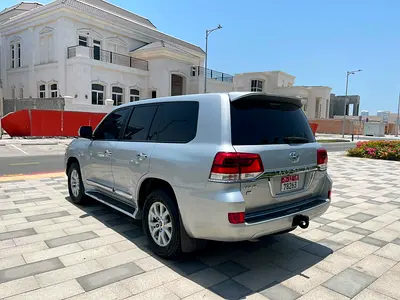 صورة 11 لـ 2017 Toyota LAND CRUISER