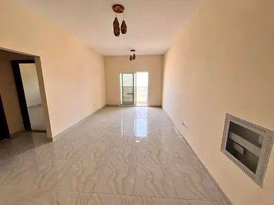 شقة غرفة وصالة أول ساكن للإيجار في الجرف 3 – شهر وباركن مجاناً