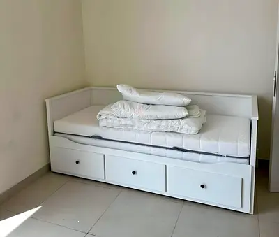 Ikea Hemness daybed with 2 new ikea mattress Excellent condition