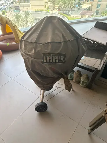 Weber charcoal kettle grill with cover - good condition