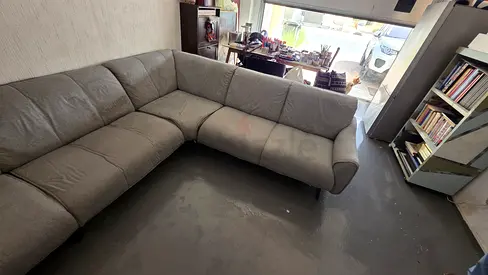 Natuzzi Italian Corner Sofa dark gray Perfect Condition