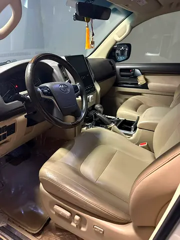 صورة 19 لـ 2021 Toyota LAND CRUISER