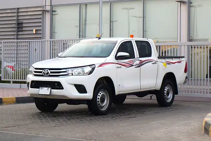 Toyota Hilux Double Cab DL 2022 - GCC Specs | Low Mileage | Reliable Workhorse