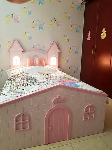 Kids Princess Castle Bed - Pink, Good Condition