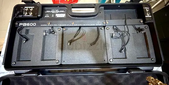 Behringer PB600 Pedal Board