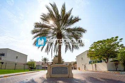 Huge Garden | Single Row |Modern 2BR with Balcony