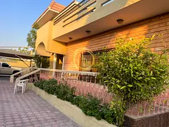 For sale: a two-story villa in Sharjah, Al Durari area, consisting of 8 rooms and an annex