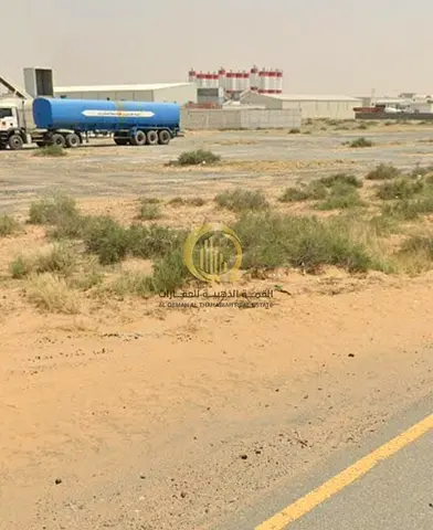 For sale: land in Al-Sajaa Industrial Area, Al-Sajaa S. Area: 10,250 sq ft On a 24-meter street Ownership available for citizens and GCC countri