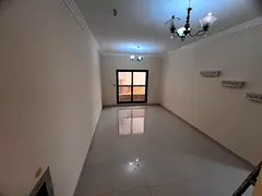 Master bedroom, 2 bathrooms, central air conditioning, built-in wardrobes, excellent layout, easy ac
