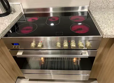 Midea electric ceramic cooking range 90x60 cm 5hobs stainless steel body oven with fan