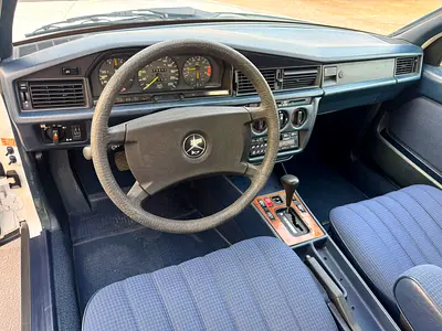 صورة 7 لـ 1990 Mercedes-BENZ E-CLASS