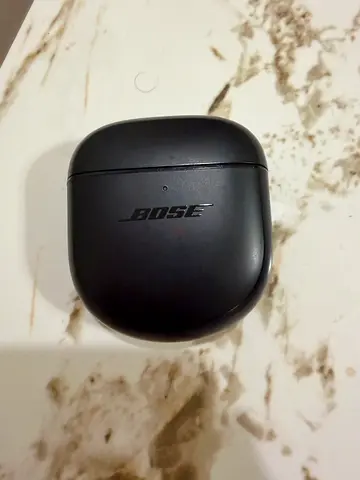 Bose Quiet Comfort Ultra Earbuds in Excellent Condition Condition