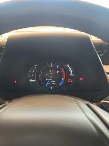 صورة 11 لـ 2019 Lexus UX-SERIES