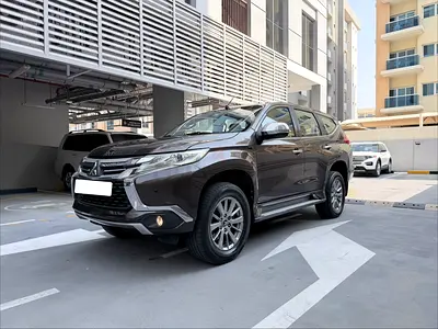 2019 MITSUBISHI MONTERO SPORT GLS GCC