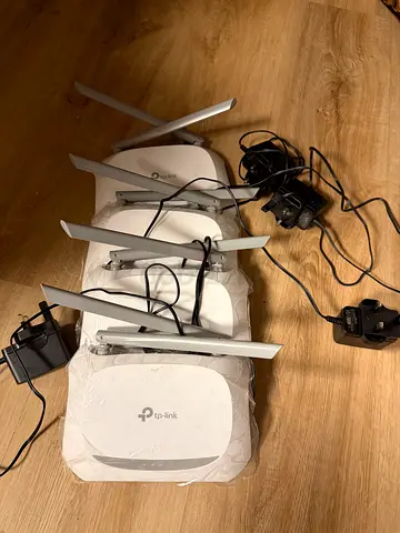 Bundle of TP-Link WiFi Routers / Access Points - used, working