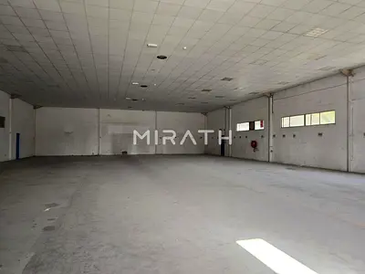 COMMERCIAL SPACE SUITABLE FOR ALL ACTIVITIES 1670 SQ.FT AT DIP 1