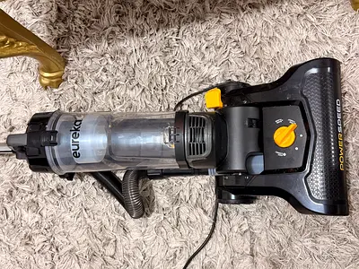 New Eureka hoover for 250 dhs