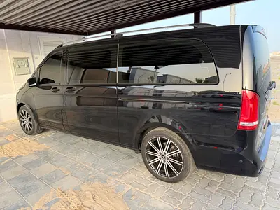 Mercedes-Benz V-Class V 250 2022 GCC Specs - Luxury 7-Seater