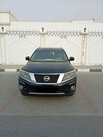 Nissan Pathfinder SL 2013 | GCC Specs | Well Maintained