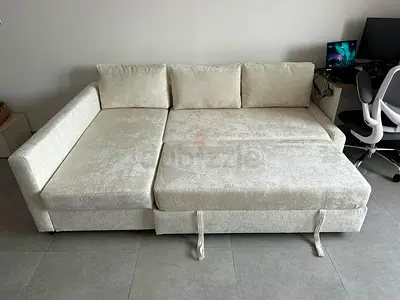 Modern Home Furniture

Upgrade your home with this stylish sofa bed featuring spacious storage, prem